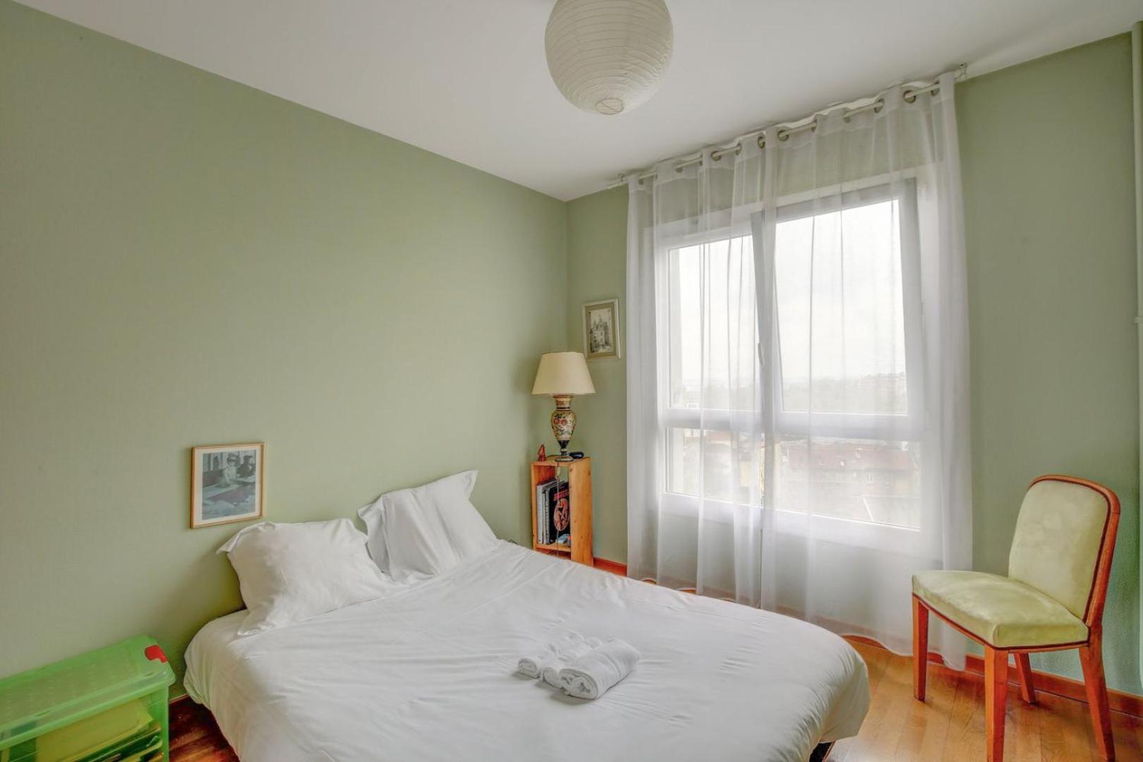 Aux Portes Des Lilas Bagnolet Exterior photo